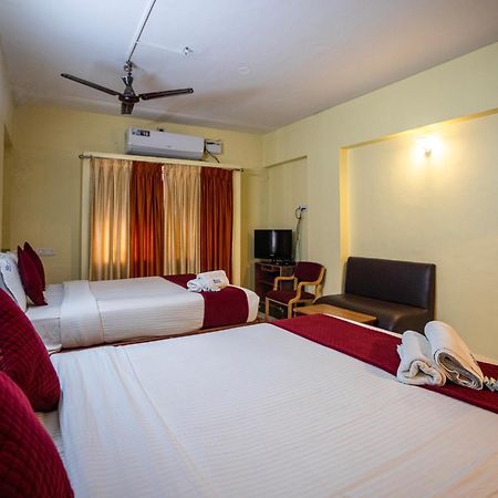 Hotel Vyshak International Maisur Dış mekan fotoğraf