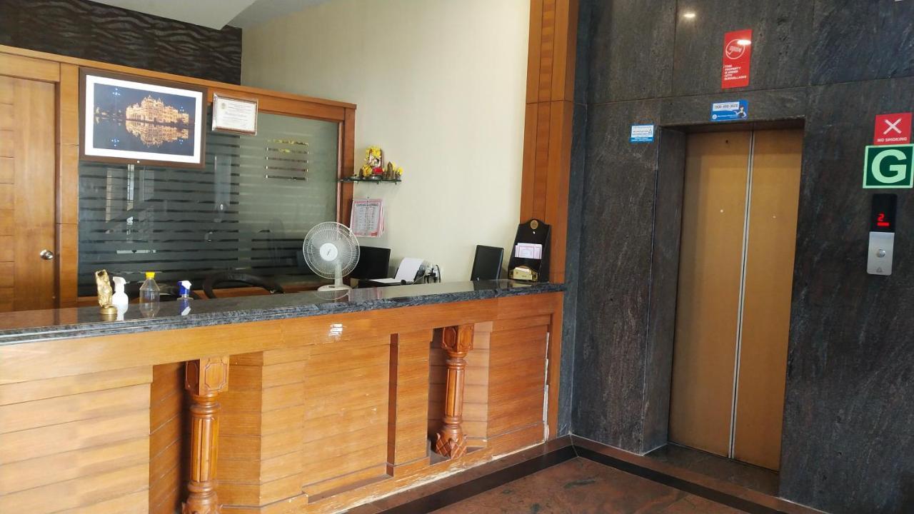 Hotel Vyshak International Maisur Dış mekan fotoğraf