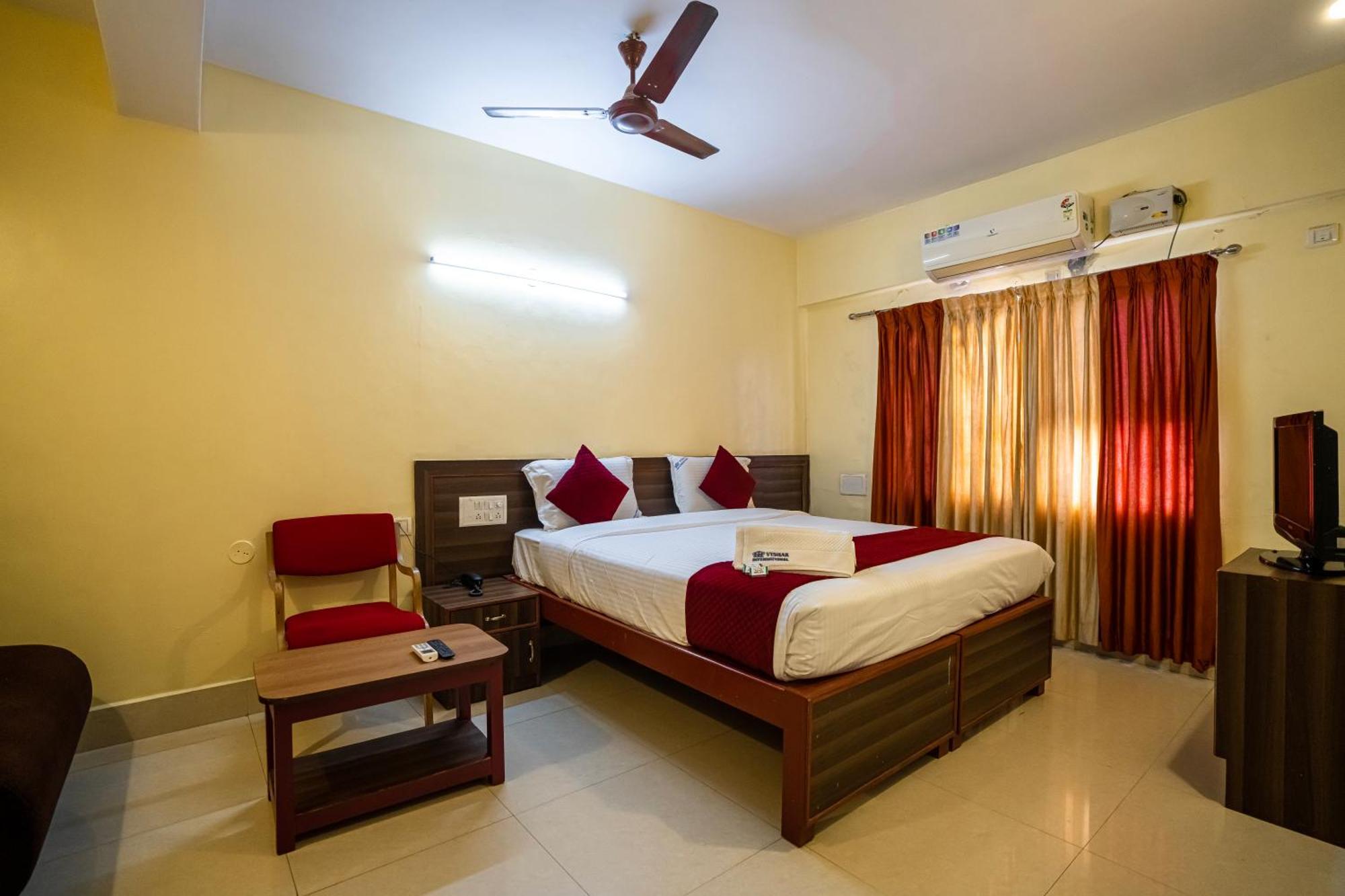 Hotel Vyshak International Maisur Dış mekan fotoğraf